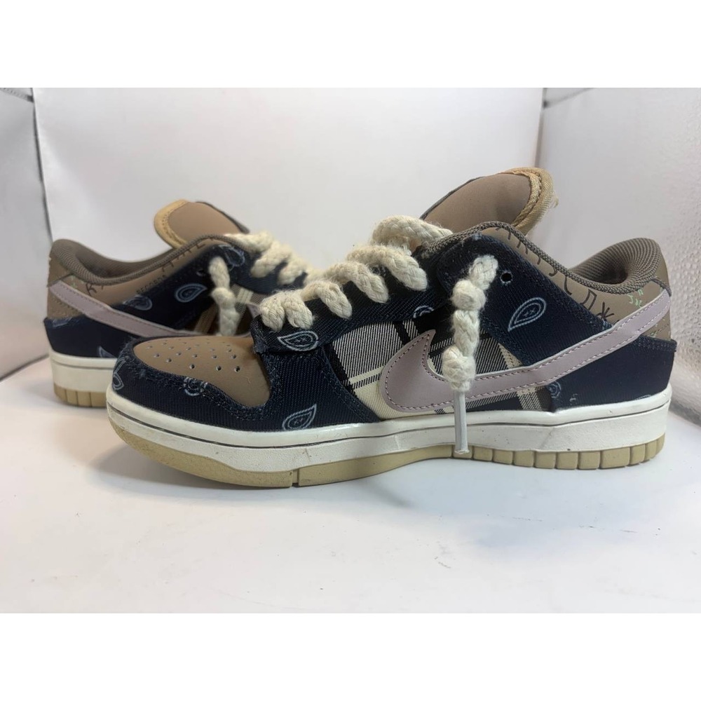 Nike SB Dunk Low Travis Scott Cactus Jack Size 5.5 Mens CT5053-001 Excellent